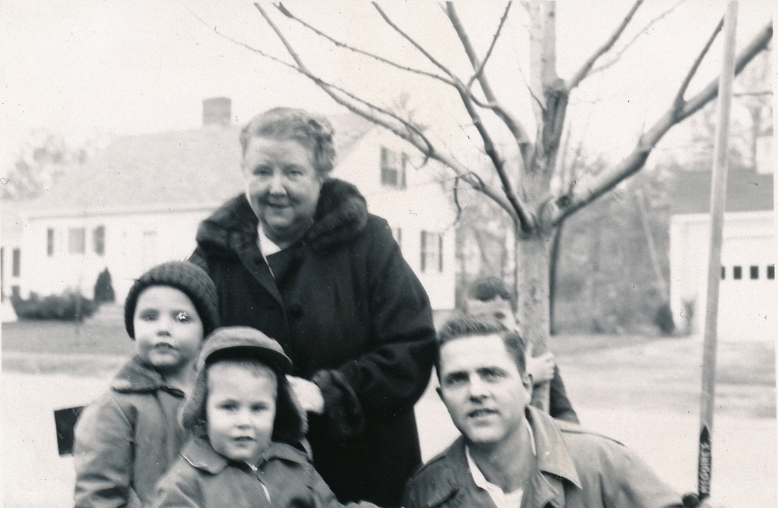 1952-11 1 Pete Jr, Dan, Geneth & Pete.jpg