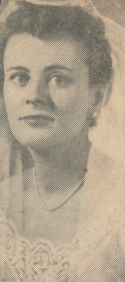 1952-11-15 2 Sal King becomes Mrs Robert P Cramer.jpg