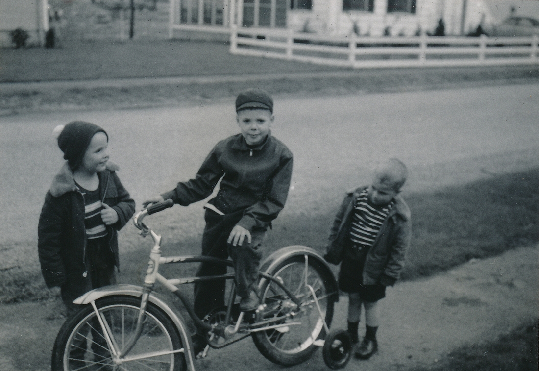 1953-05-03 4 Pete Jr, Skipper Connors & his new bike, Dan.jpg