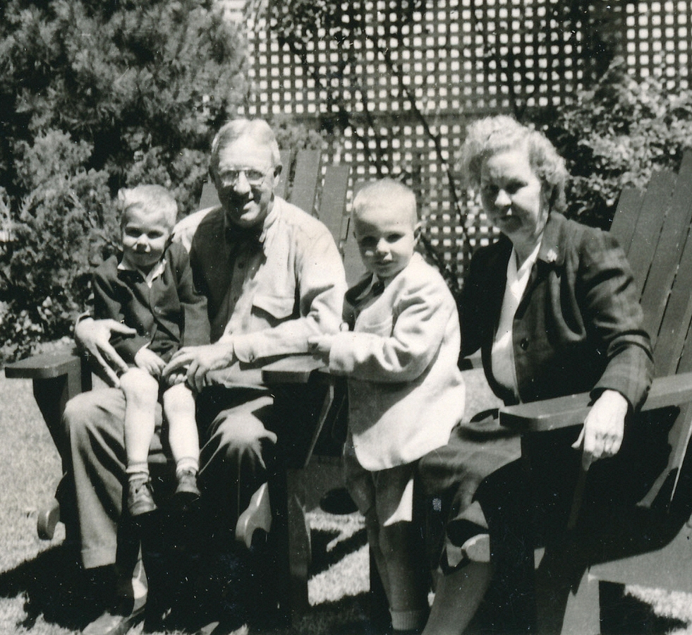 1953-05-29~ 6 Ped, Dan. Pete Jr & Doris.jpg