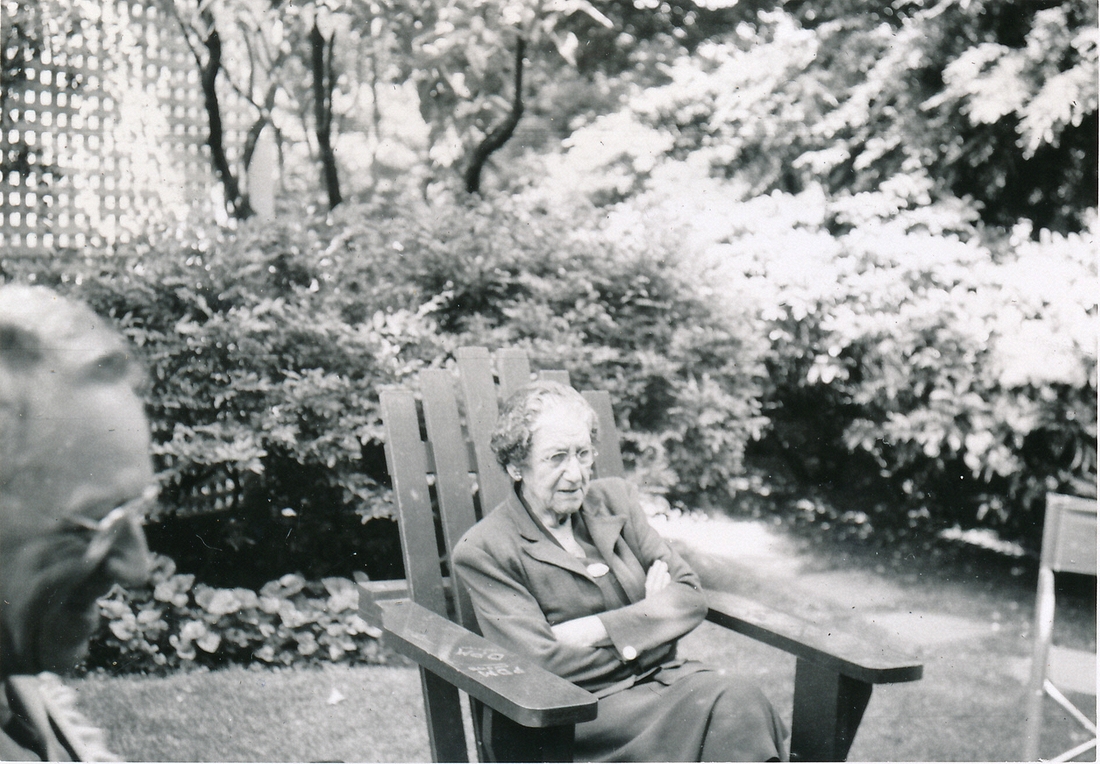 1953-06-13 3 Ped (Baba) & Liz (GG).jpg