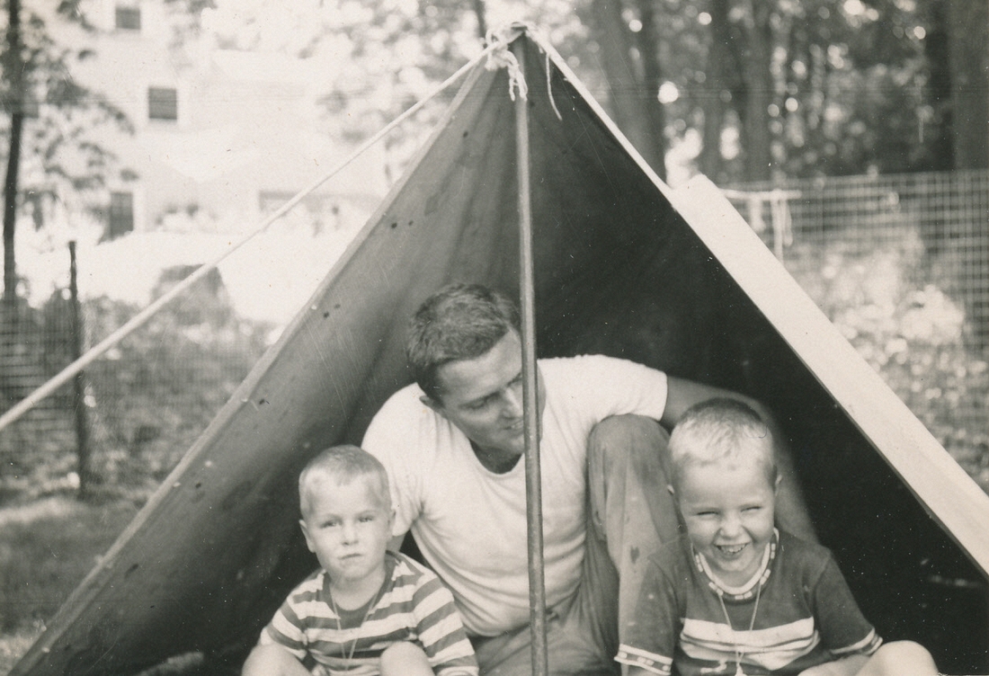 1953-07~ 07 Dan, Pete Sr & Pete Jr; backyard day.jpg