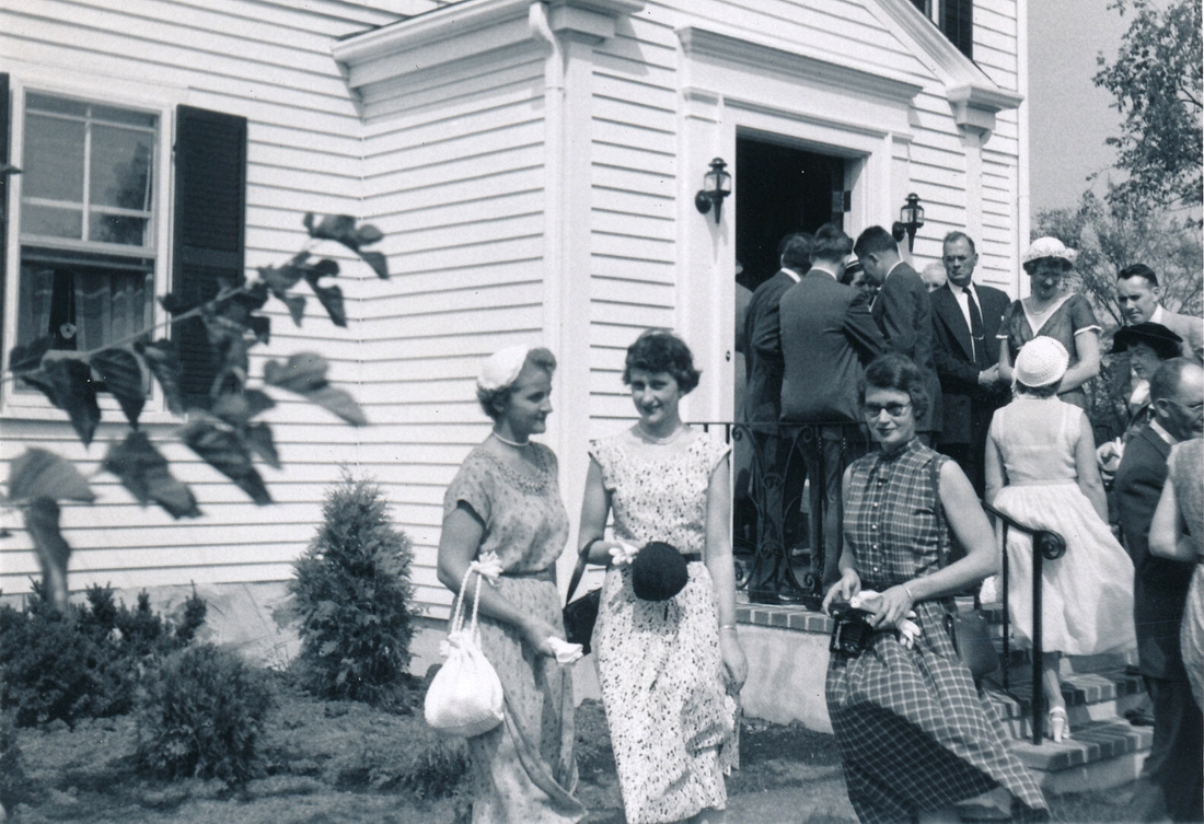 1953-08-15 4 Friend, Anne MacNeil & Diane.jpg