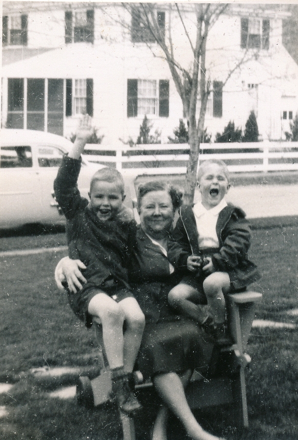 1954-04~ 1 Pete Jr, Geneth & Dan.jpg