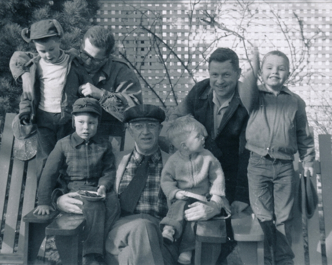 1954-04-25 17 (f) John, Ped & Carl; (r) Dan, Pete, Jack & Pete Jr.jpg