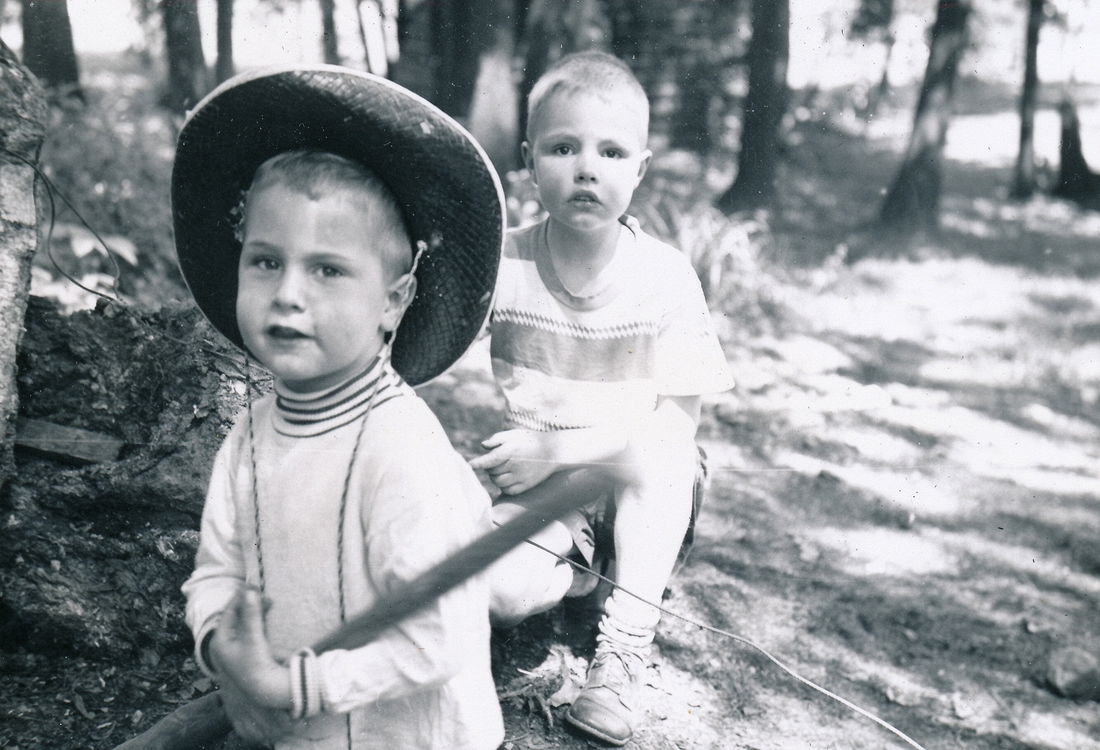 1954-05-30 2 Dan & Pete Jr.jpg