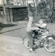 1955-05-03 7 Pete Jr with bike, missing teeth & Dan (HBD).jpg