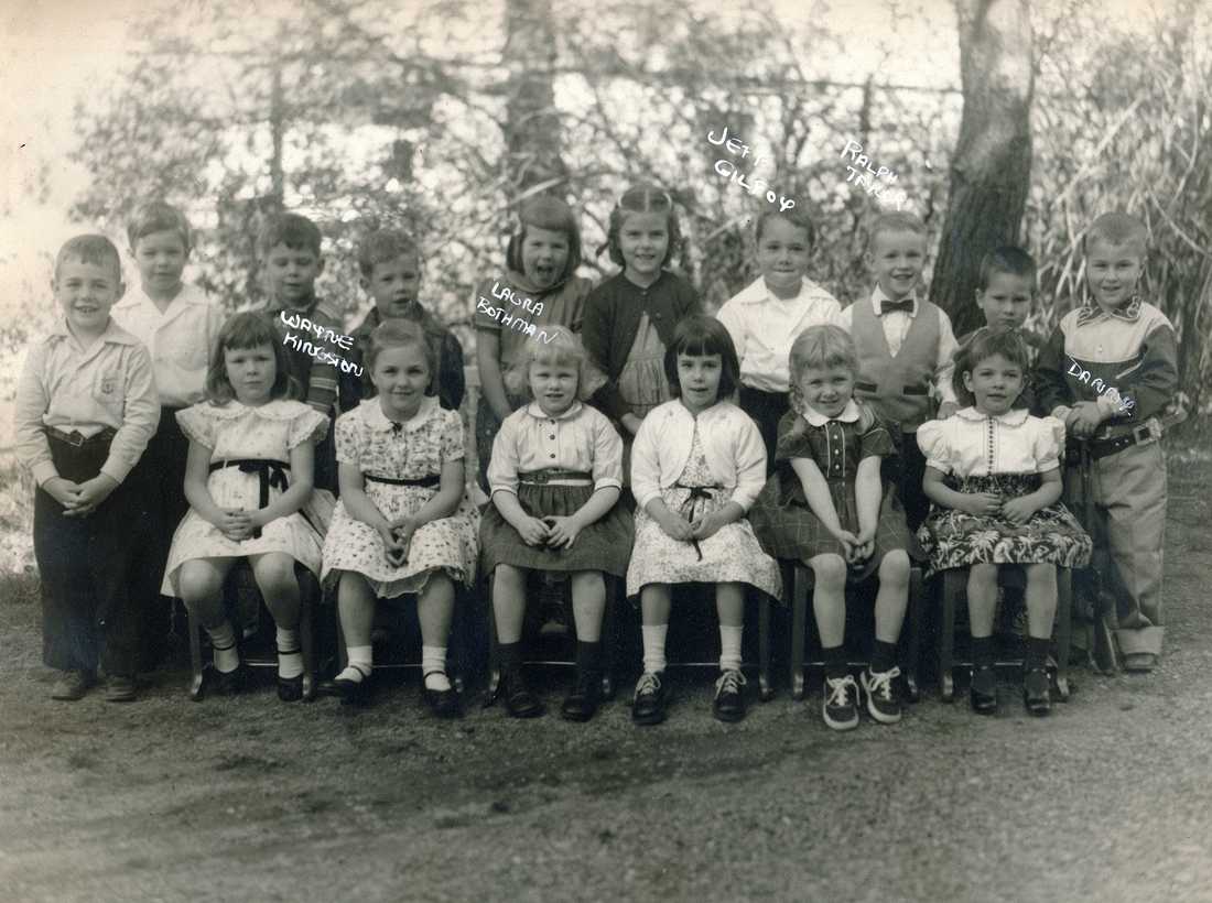 1955-05-03 Mrs Harriman's Nursery School (Dan on right end).jpg