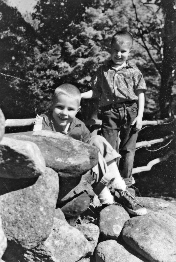 1955-06~ 2 Pete Jr (age 7) & Dan (age 5), Weare NH.jpg