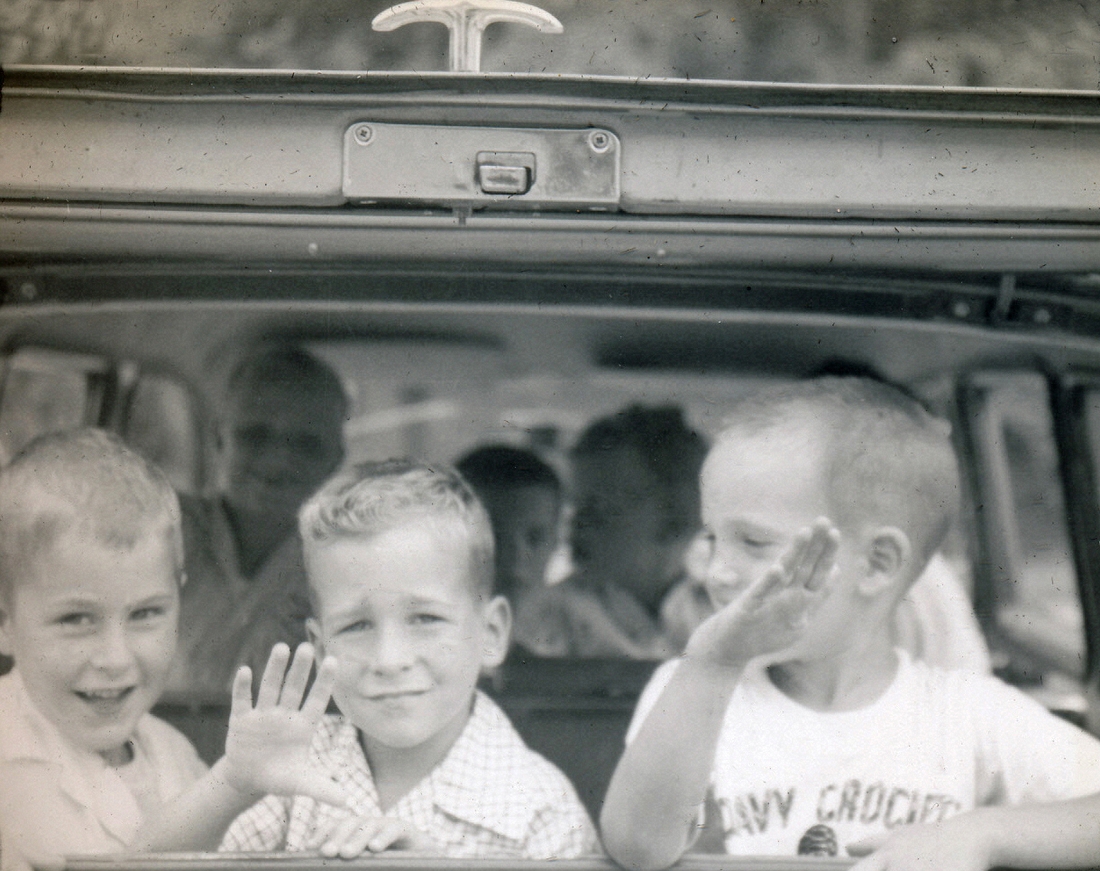 1955-07 2 (f) Dan, Ted Shaughnessy, Ron Stitt; (r) Pete Jr & Steve Hoyt.jpg