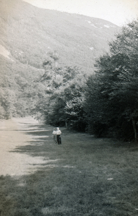 1955-08 12 Ravine on other side of road from parking (heading north).jpg