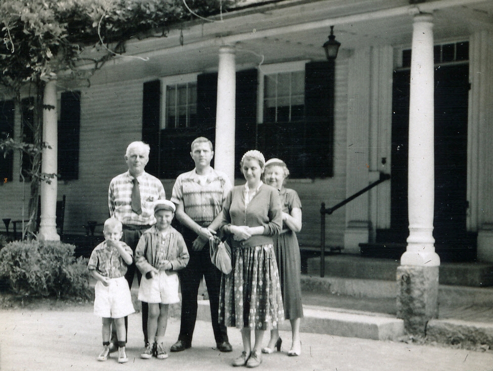 1955-08 22 Dan, Hilliard, Pete Jr, Pete, Til & Geneth.jpg