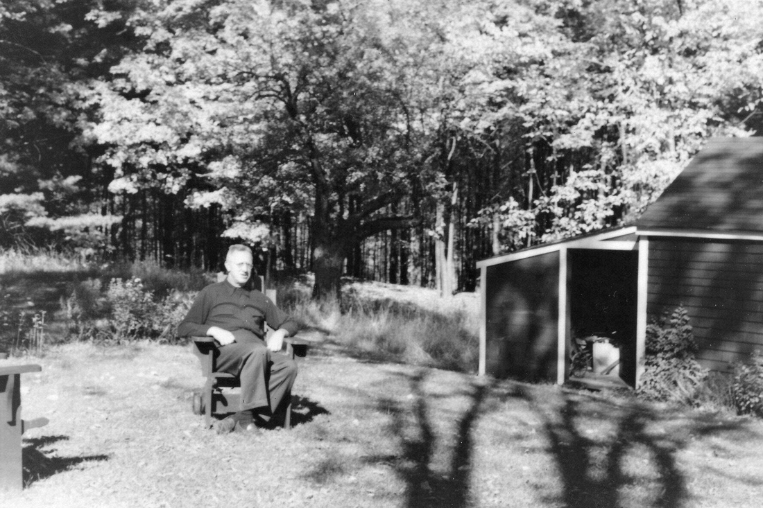 1956-10 3 Ped in back yard, Weare NH.jpg