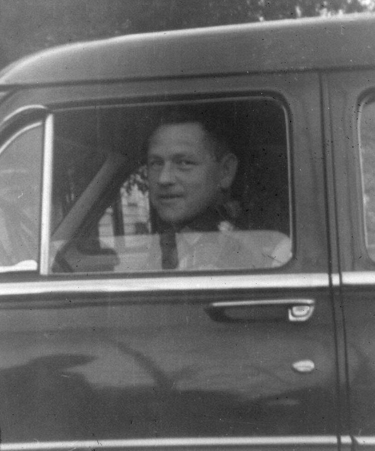 1957-12-25 7 Jack just dropped in for a few minutes; Wellesley.jpg