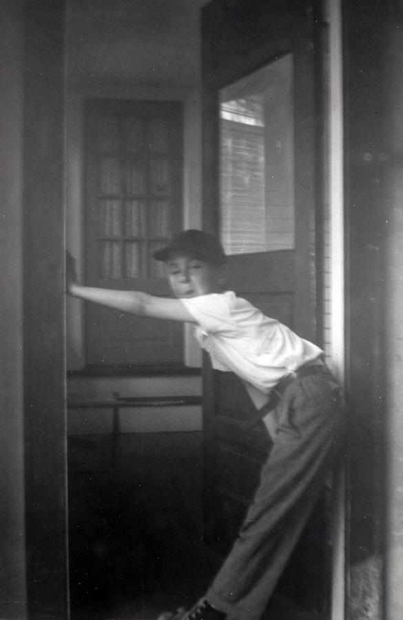 1958-07 7 Dan Posing.JPG