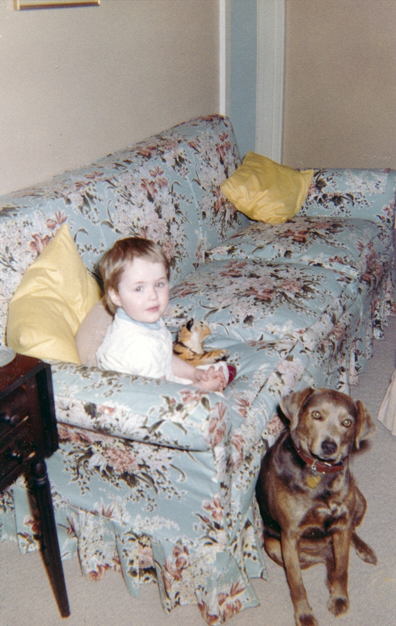 1959-03-29 7 Andrea & Dusty, Easter, LR in Needham.jpg