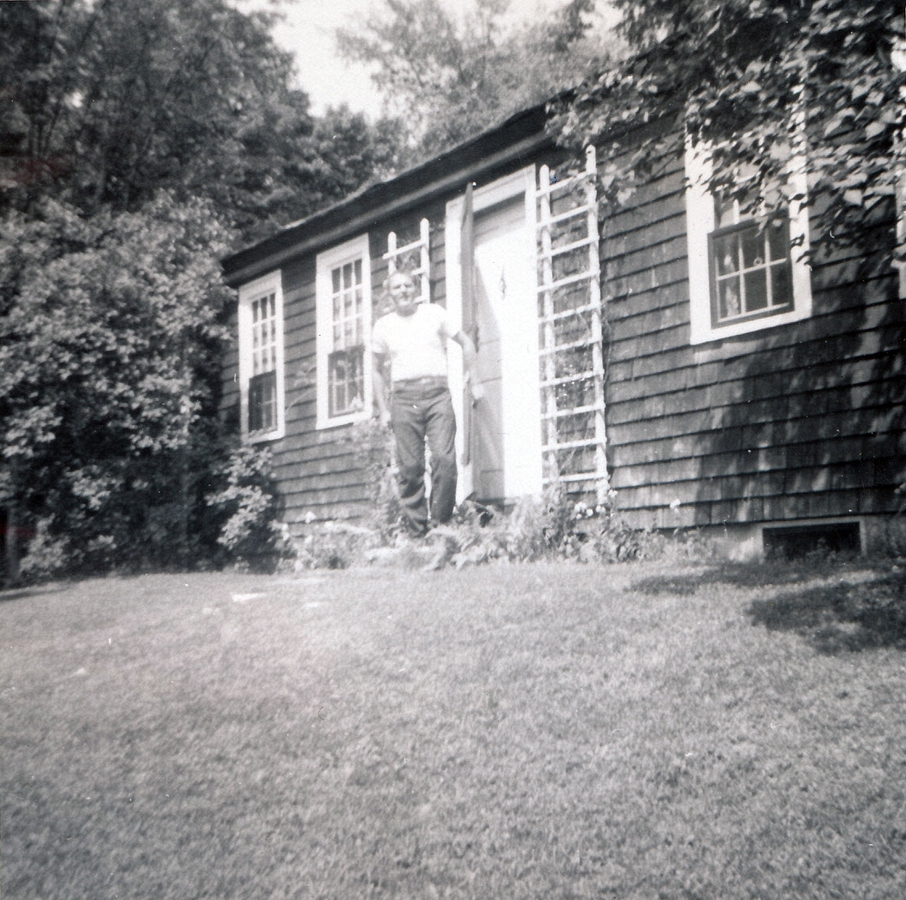 1959-08-early 9 Pete Sr - all locked up, Weare NH.jpg