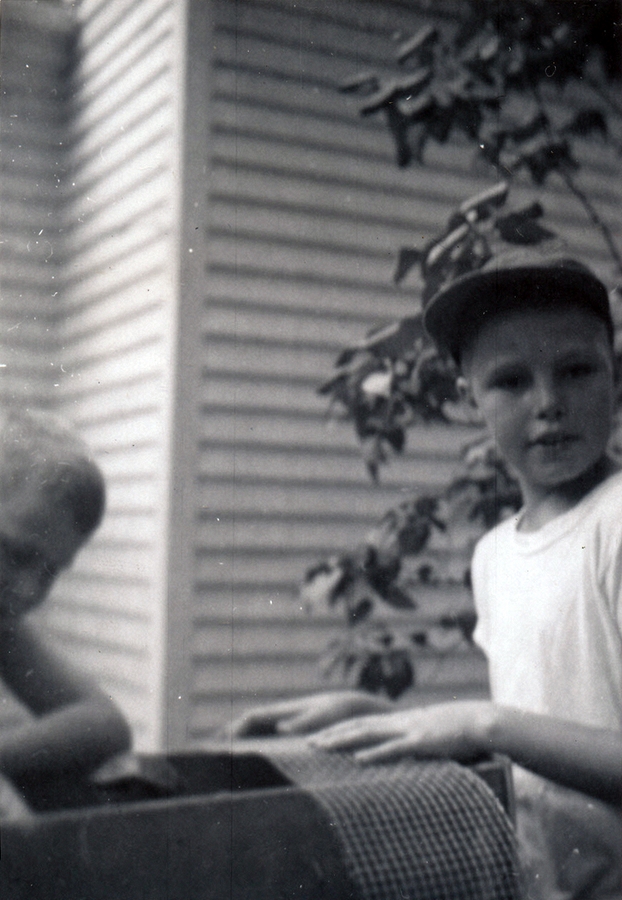 1959-08-late 3 Andrea, Dan, Pete Jr & Alvin the turtle.jpg