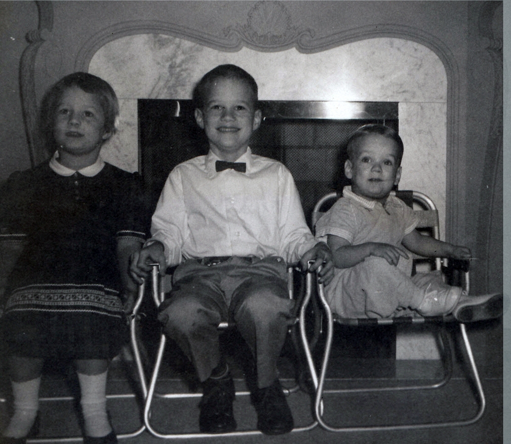 1959-11~ 3 Kathy (4.5), Billy (6.5) & Bobby (1.5) MacLean; Minneapolis MN.jpg