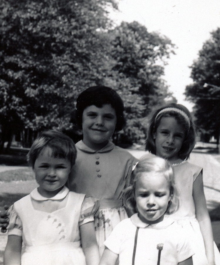 1960-07-09 6 Andrea (NHS 74), Debbie Hoyt, Anna Rawson (NHS 75) & Patty Rawson.jpg