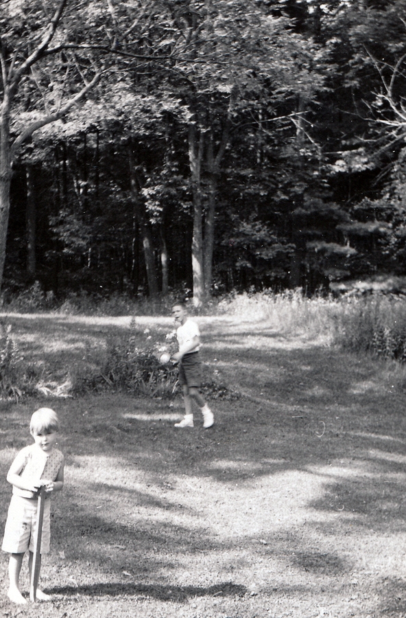 1960-08 22 Andrea & John Perry; end of vacation, Weare NH.jpg