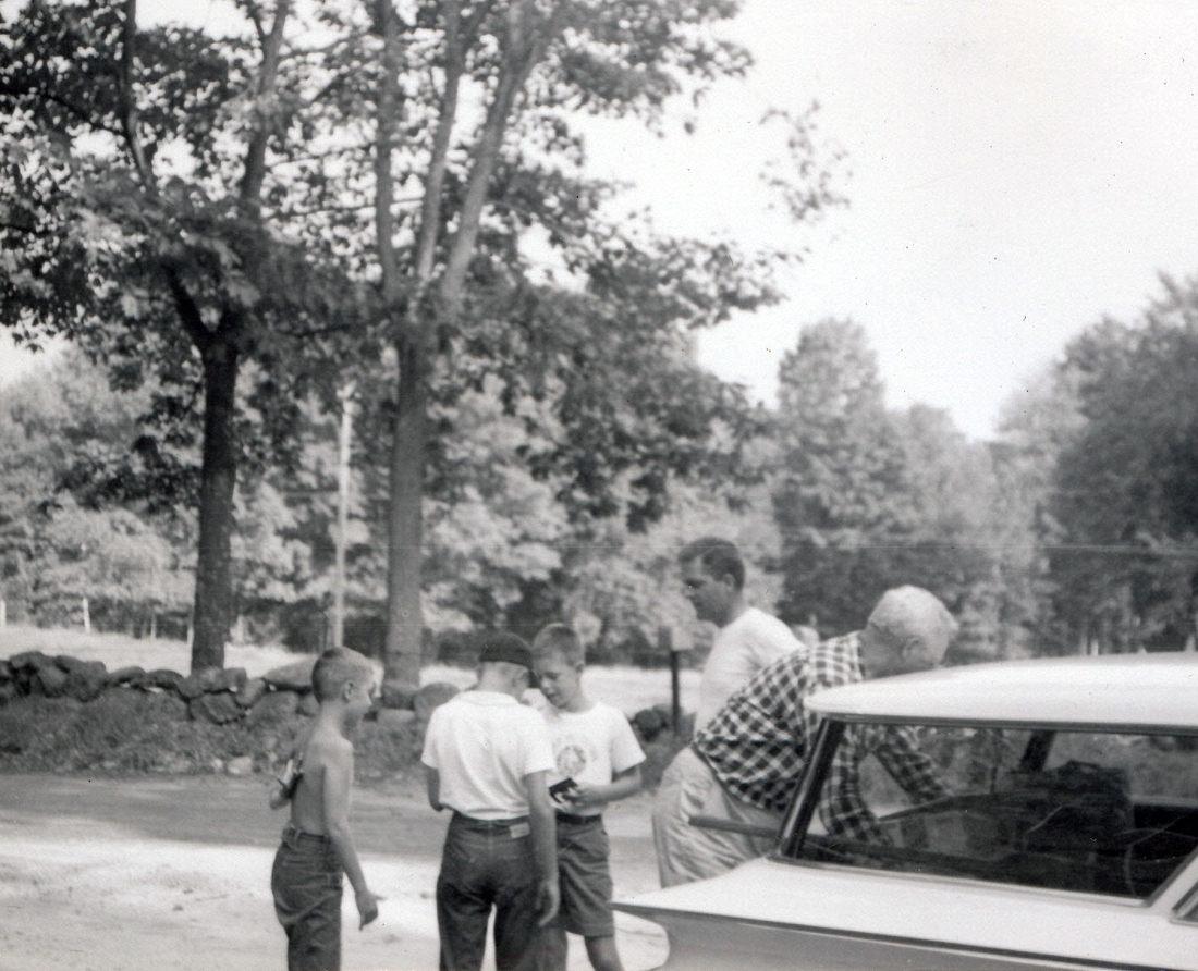 1960-08 23 Dan, Pete Jr, John, Pete Sr & Ped; end of vacation, Weare NH.jpg