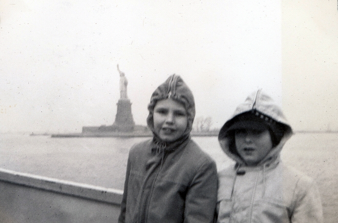 1961-02-19 3 Pete Jr & Dan on way to Statue of Liberty.jpg