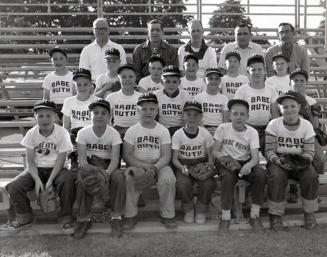 1961-04 Babe Ruth Team (Pete year 2).jpg