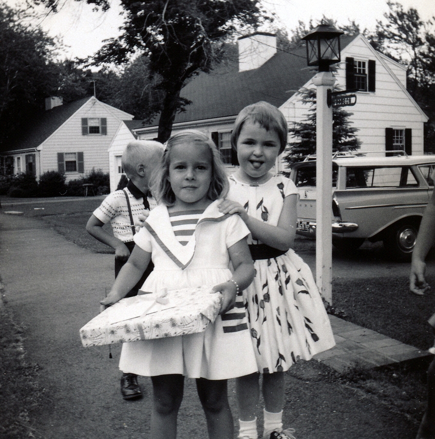 1961-07-07 3 (Bruce), Anne & Andrea; Anne Rawson's 4th birthday party.jpg