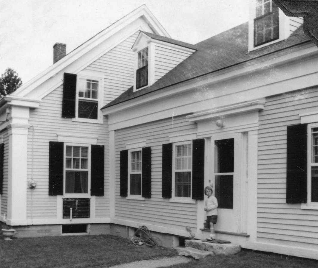 1961-08-11~ 06 Andrea, dining room entrance, Islesboro, ME.jpg