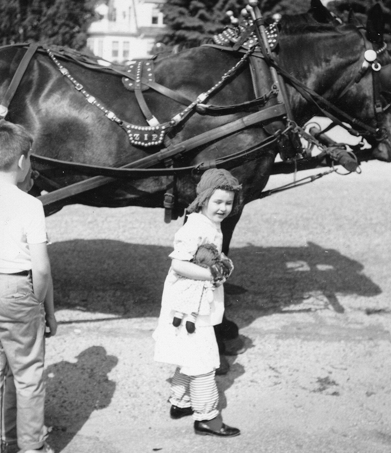 1962-05 03 Andrea, Harris School Fun Day.jpg