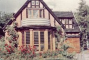 1962-09~ Connie Woodbury's Father's home near Amsterdam Holland.jpg