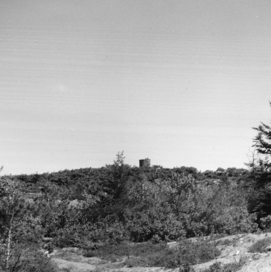1963-08 18 Looking up at the tower on Mt Battie.jpg