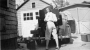 1948-05-20~ Mary Jane & Bob leaving for the West.jpg