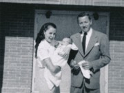 1952-01 08 Jane, Bob Jr & Bob Wager, Tucson AZ.jpg