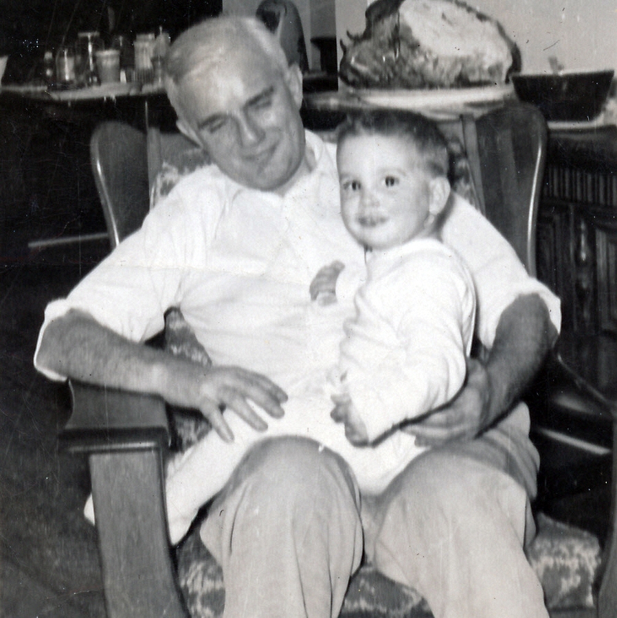 1953-11-26~ 5 Hilliard & Bob Jr; Thanksgiving, Douglaston.jpg