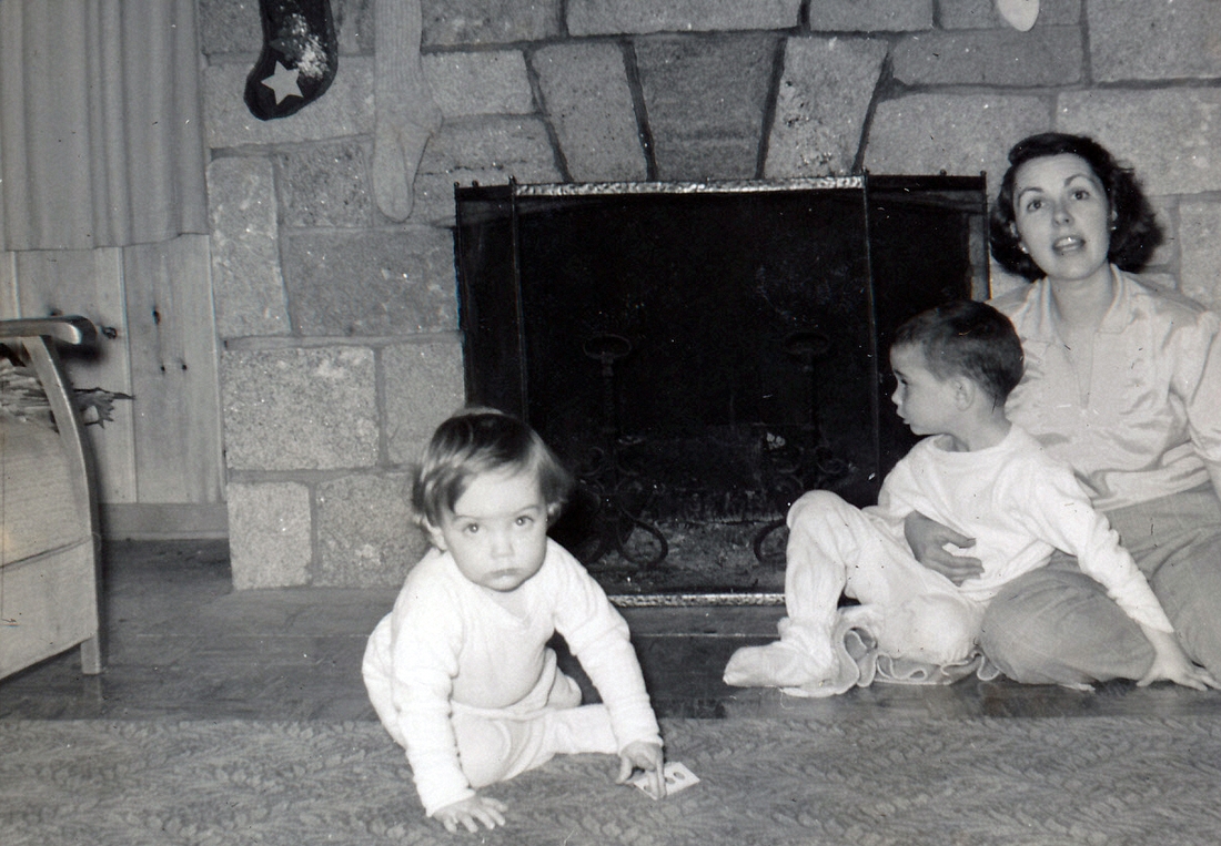 1956-12-25 13 Deidra, Bob Jr & Jane, Ely MN.jpg