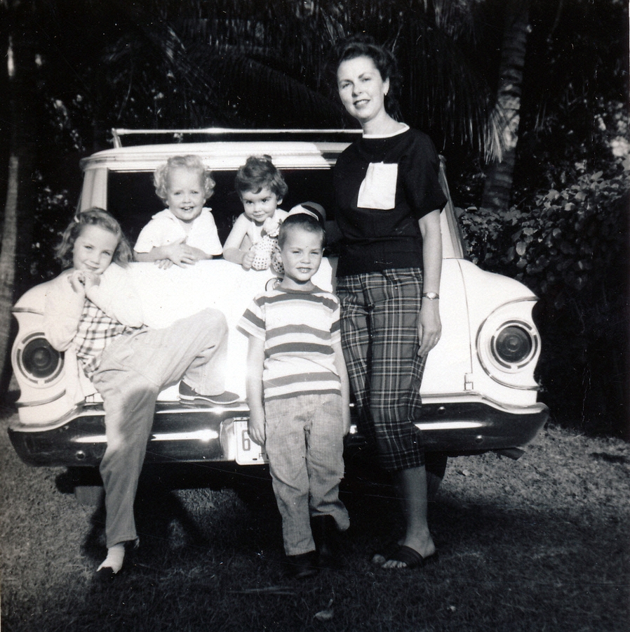 1961-03 Deidra, Jans, Tracey, Matt & Jane; Delray Beach FL.jpg