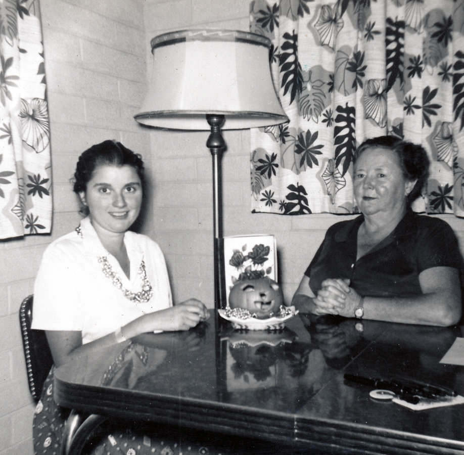 1954-11~ 2 Til & Grandma [Geneth], Tucson AZ.jpg