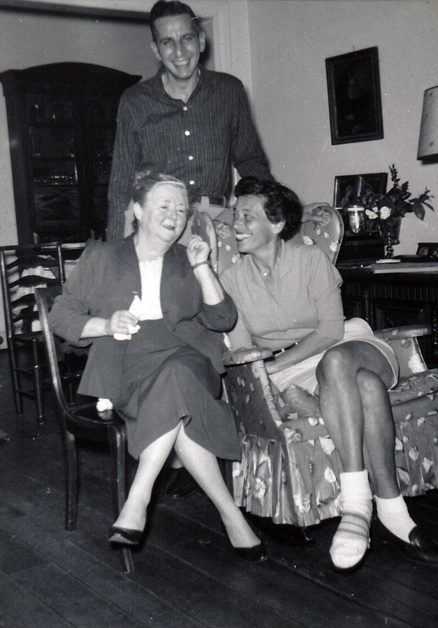 1957-11 Geneth with Steve & Ellen Schuster; Douglaston NY.jpg