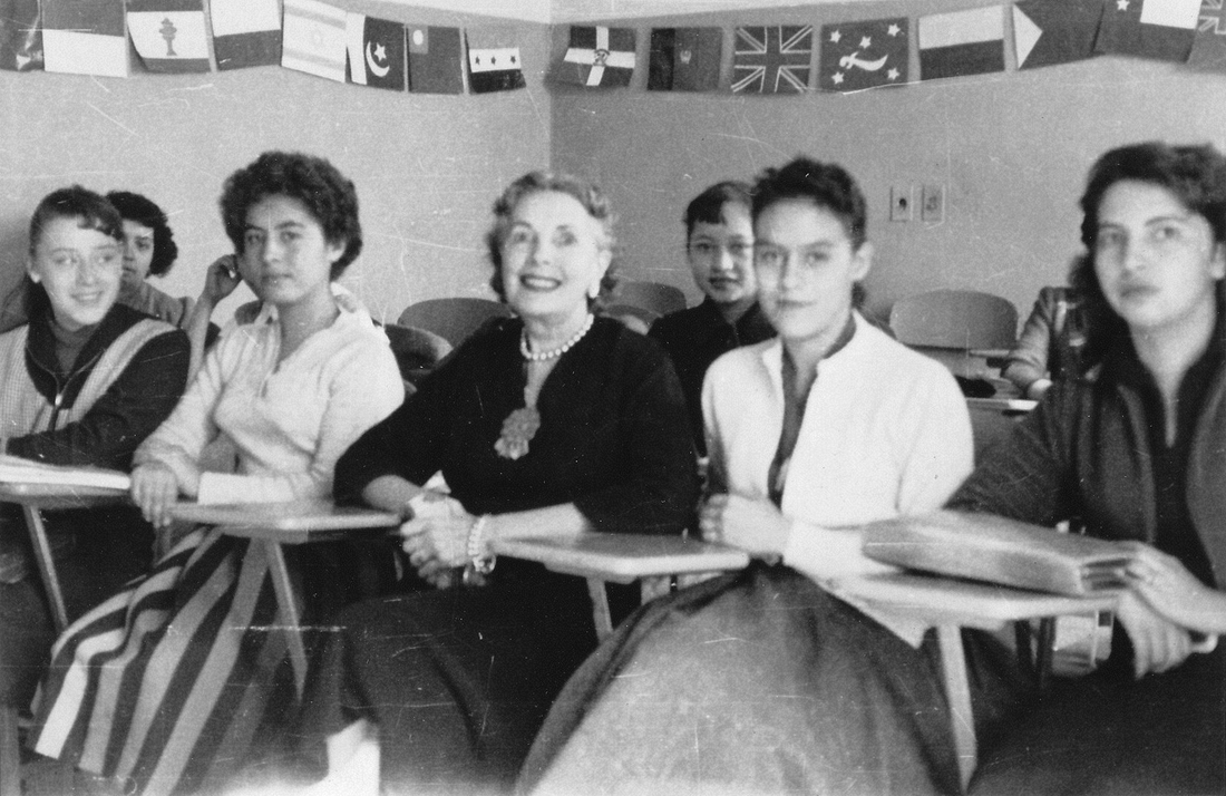 1972~ Rosalie & students.jpg