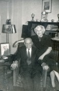 1950-02~ 4 Grandpa Sam & Aunt Gussie, Kew Gardens, LI NY.jpg