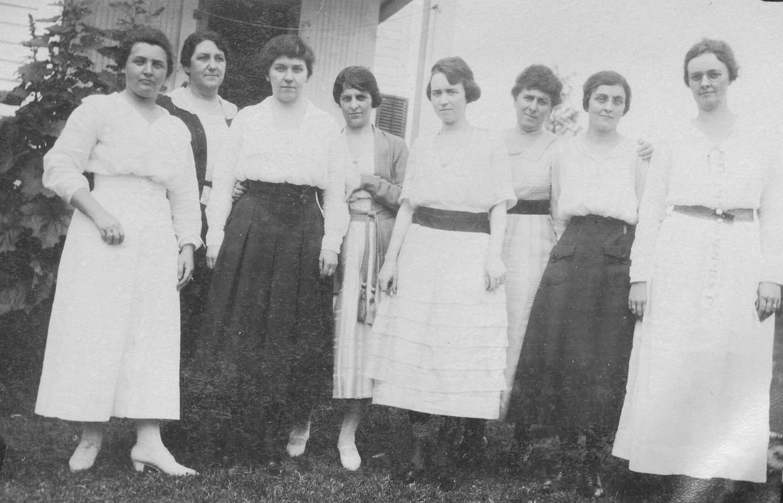 Helen Beehler, Liz Perry, Marie Biever, Gertrude Williams, Eva Lyons. Sue Rodman, Bess Swanton, Adelaide Taft.jpg