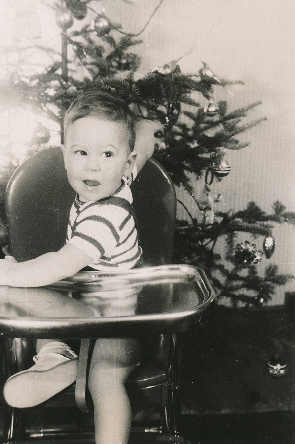 1950-12-25 2 John, 'caught in the act'.jpg