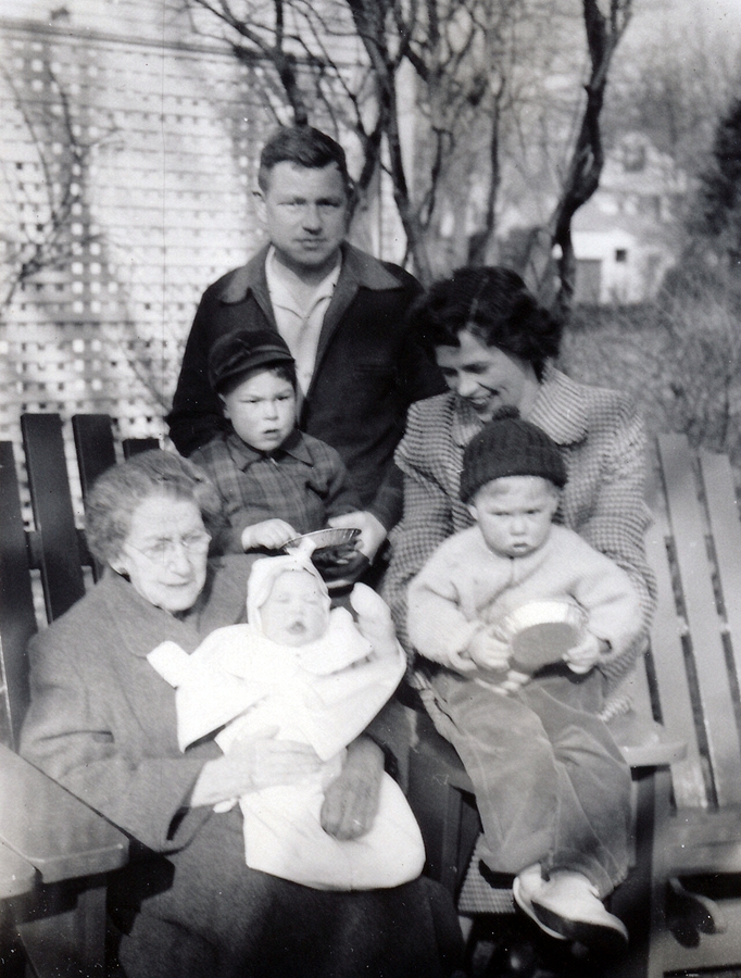 1954-03~ 16 Judy with Liz, Carl with Jinny, John & Jack; Wellesley MA.jpg