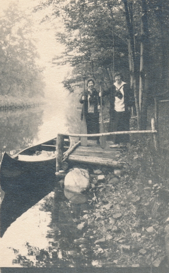 1916 11 Doris & Bunnie, canoe trip in NJ.jpg
