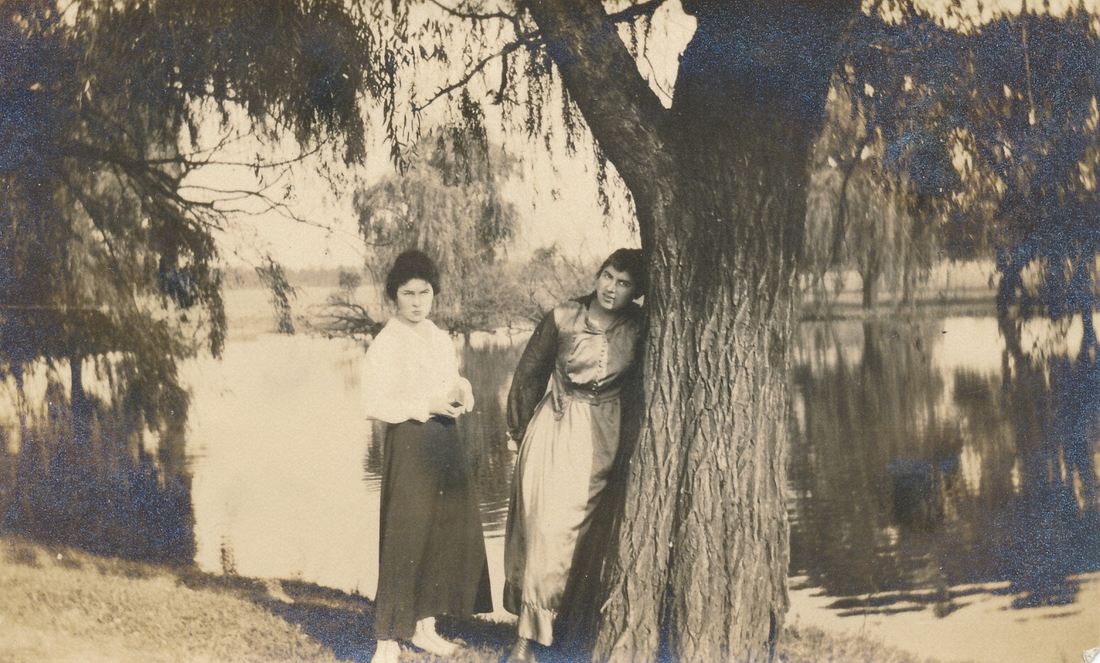 1916 13 Doris & Bunnie, New Dorp, Staten Island.jpg