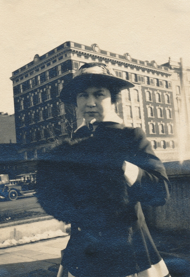1917-04-08 Doris in new Easter outfit.jpg