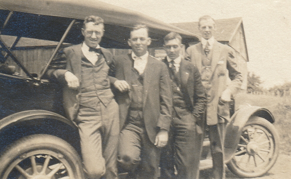 1919-06~ 3 Ped, Blackie, Ray Hall, Bein~; Yale triennial reunion.jpg