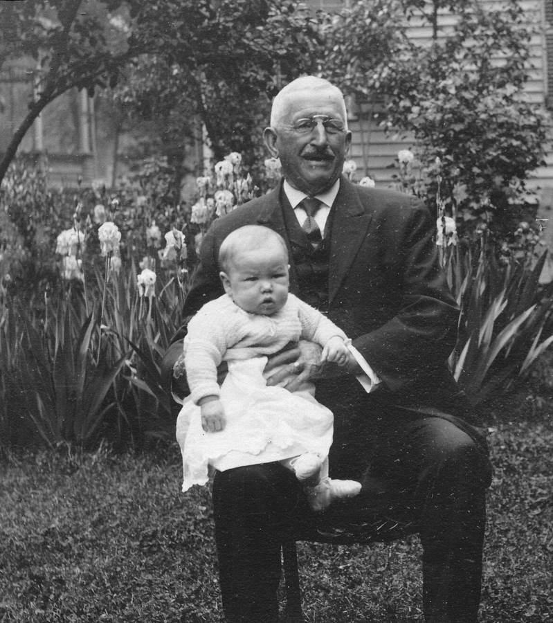 1921-05 Jack Perry & Great Grandfather Bill Fowler.jpg